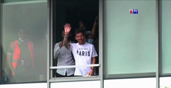Lionel Messi ya está en París | Noticias Paraguay