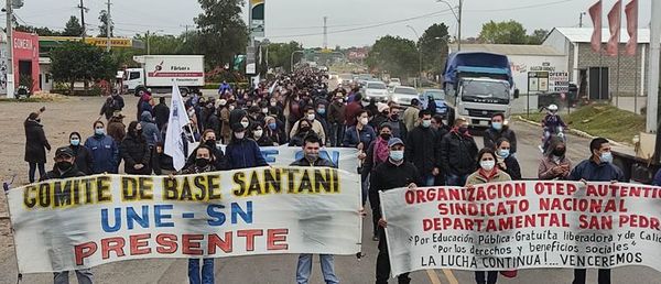 Docentes se movilizaron también en San Pedro - Nacionales - ABC Color