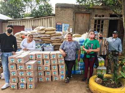 Distribuyen kits alimenticios a 44 ollas populares para alimentar a 6.700 personas en situación de pobreza | .::Agencia IP::.
