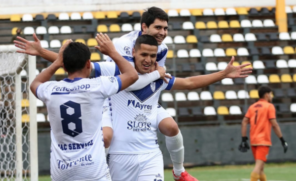 Diario HOY | Ameliano sigue en carrera en la Copa Paraguay