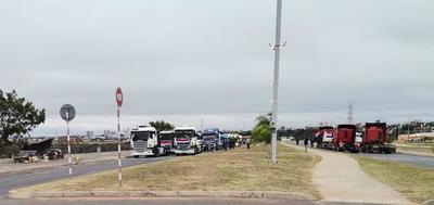 “Ya es tiempo que alguien se preocupe por el sector transporte que está huérfano hace años” - Megacadena — Últimas Noticias de Paraguay