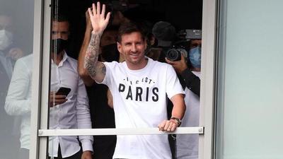 Messi sonríe en París – Prensa 5