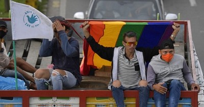 La Nación / Tribunal investigará a las FARC por reclutar a 18.000 menores en Colombia