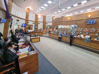 Cámara de Diputados aprueba modificación a favor del aumento a docentes y personal de salud