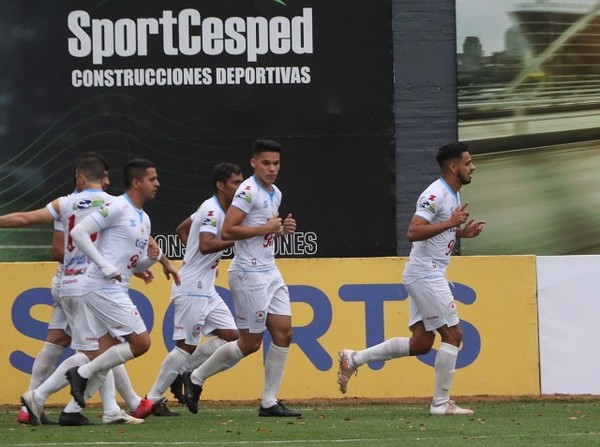 Resistencia clasifica a 16vos. de final - APF