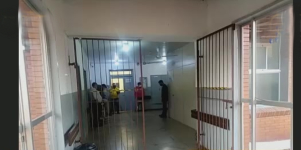 Llegan familiares del hombre internado en PJC - C9N