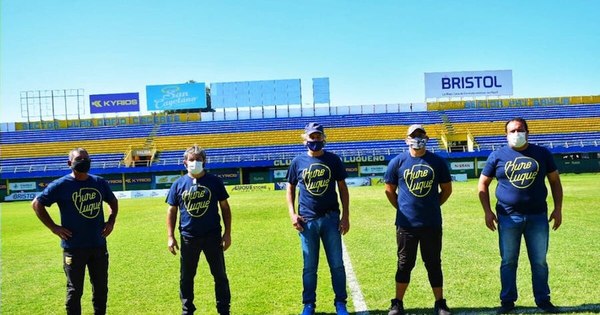La Nación / Despiden a Escobar y ponen a Fleitas