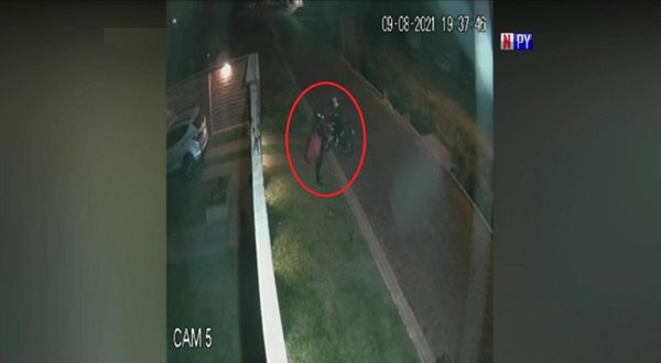 Así atacan a delivery para robarle la moto | Noticias Paraguay