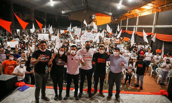 Multitudinario respaldo de trabajadores del centro y de Fortín Toledo a Miguel Prieto y Oscar Café – Diario TNPRESS