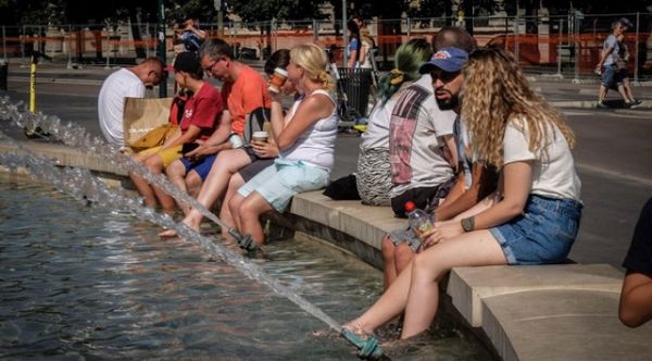 Fuerte ola de calor golpea a Italia con máximas de hasta 48 grados
