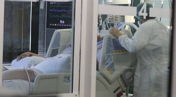 Diario HOY | OMS inicia ensayos con 3 nuevos posibles tratamientos contra el COVID