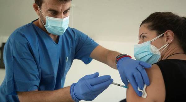 El Ministerio de Sanidad autorizó los ensayos en humanos de una vacuna española contra el Covid-19 | .::Agencia IP::.