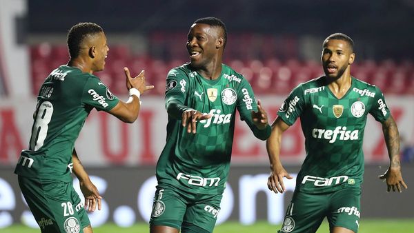 Palmeiras rescata un valioso empate del Morumbí