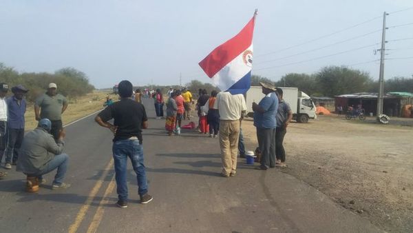 Indígenas cierran ruta Concepción- Pozo Colorado