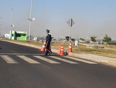 Sobrecargado tránsito vehicular en Asunción · Radio Monumental 1080 AM