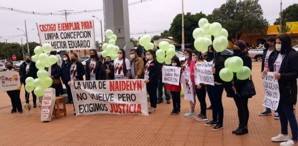 Familiares y ciudadanía piden pena máxima para los procesados en el caso Naydelin