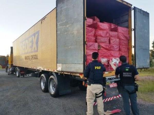 Cae 500 mil gruesas de CIGARRILLO llevado de CONTRABANDO