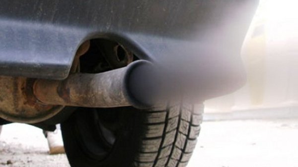 Prohibirán circulación de vehículos con mucho humo - La Clave