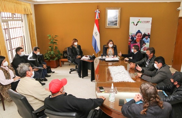Inician gestiones para problemática de acceso a tierras en Itakyry