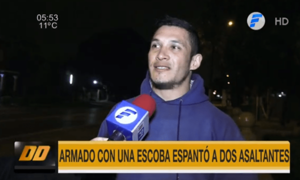 Armado con una escoba espantó a dos delincuentes | Telefuturo