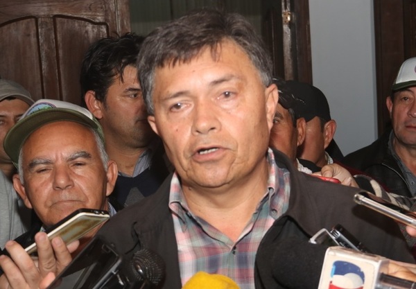 Dirigente campesino afirma sentirse 'perseguido' por Horacio Cartes