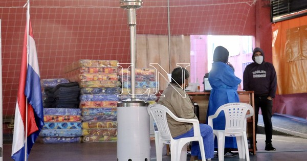 La Nación / Con 32 personas amaneció albergue de la SEN