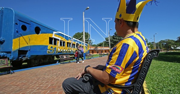 La Nación / Destino LN: Luque, la ciudad azul y oro con atrapante historia y lugares atractivos
