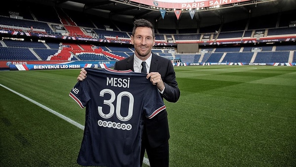 Messi fue presentado oficialmente en el PSG - El Trueno