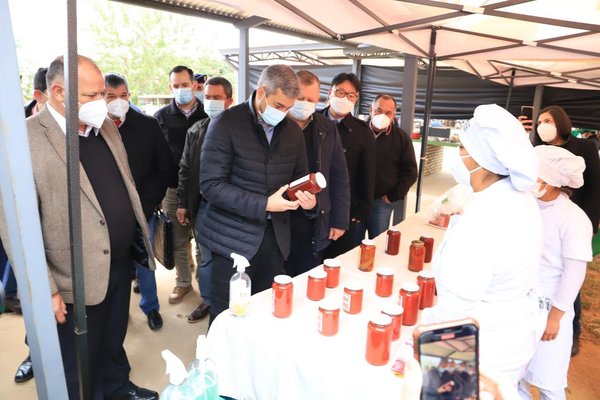 Productores reciben sala de procesamiento para elaboración de mermeladas artesanales | .::Agencia IP::.