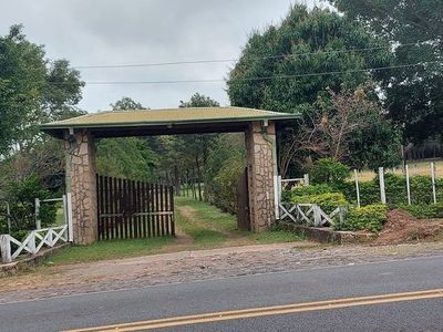 Desconocidos roban a comerciante y luego abandonan la camioneta en Paraguarí - Nacionales - ABC Color
