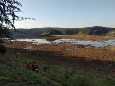 EL CAUDALOSO RÍO PARANÁ SE CONVIRTIÓ PRACTICAMENTE EN UN LECHO SECO