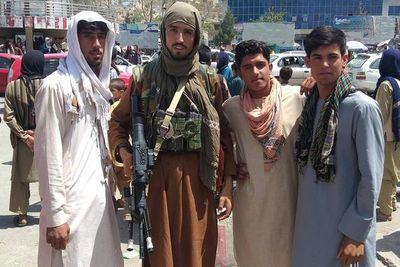 Gobierno afgano debe decidir si quiere contraatacar a talibanes, dice EE.UU - Mundo - ABC Color