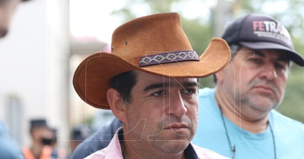La Nación / Atribuyen al líder camionero proceso por homicidio doloso