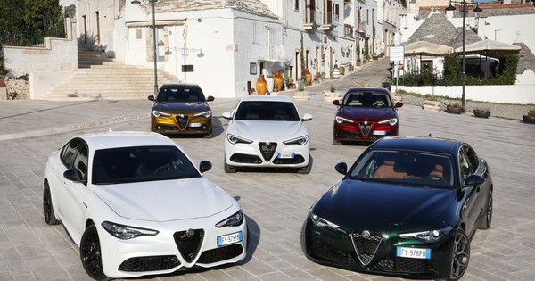 La Nación / Lancia y Alfa Romeo tendrán vehículos 100% eléctricos en 2026 y 2027