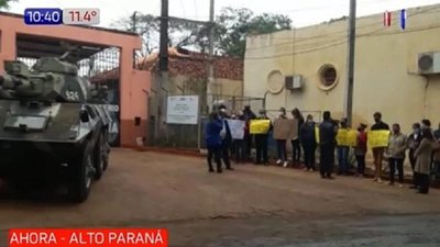 Familiares de víctima de feminicidio claman por Justicia en CDE | Noticias Paraguay