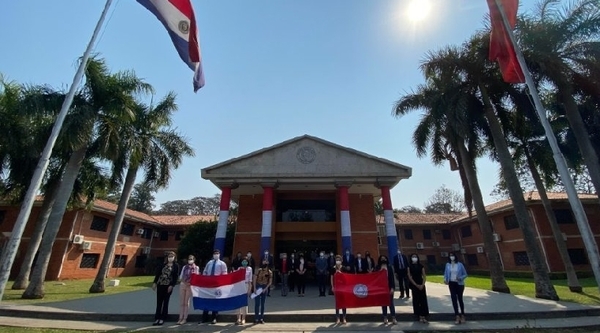 Estudiantes universitarios realizarán intercambio de grado en EE.UU y Europa