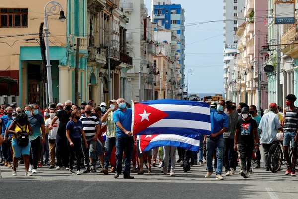 Opositores cubanos llaman a un «paro nacional» tras «levantamiento» del 11-J
