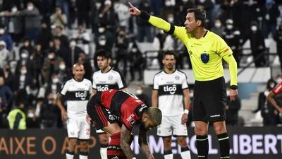 El polémico penal que le cobraron a Olimpia