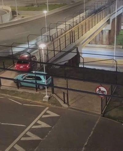 Ciudad del Este: tránsito vehicular en paseo peatonal es delito, dice abogado - ABC en el Este - ABC Color