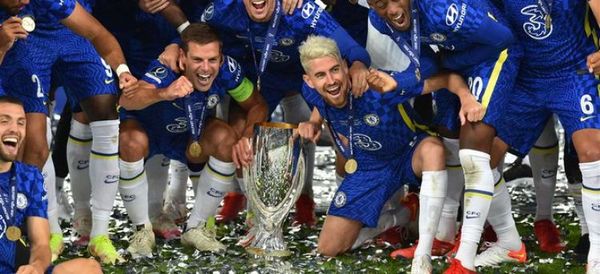 Chelsea atrapa la Supercopa de Europa tras inclinar a Villarreal en los penales