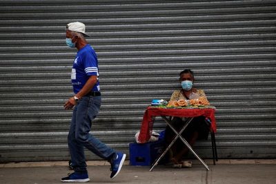 La pandemia elevará a un 55 % la informalidad y hasta un 25 % el desempleo en Panamá - MarketData