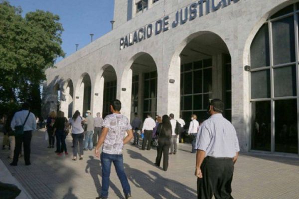 Corte Suprema levanta trabajo en cuadrillas y mayores de 65 años deben retornar