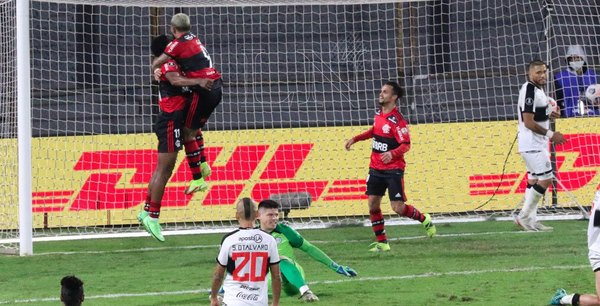 Flamengo destroza a Olimpia en el 'primer round'