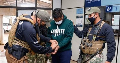 La Nación / Expulsan a peligroso criminal brasileño