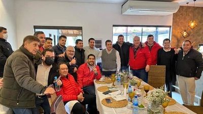 Aparición de   Velázquez con  Cartes generó ronchas