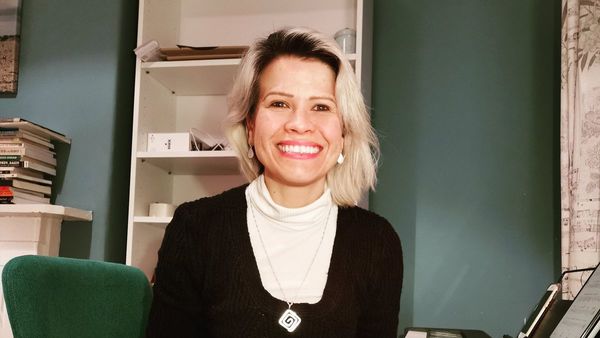 Charla sobre el idioma guaraní y la música