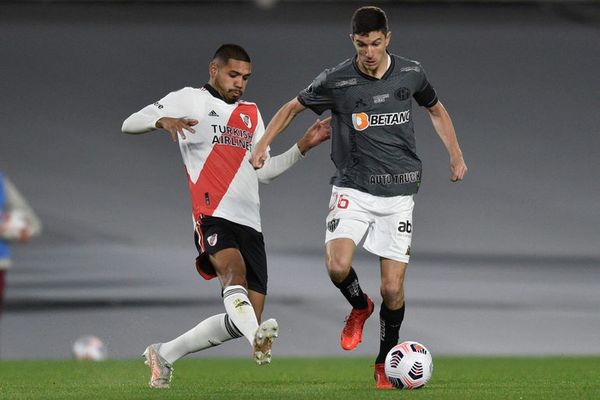 Mineiro gana con la ‘ley del ex’ a River en Buenos Aires - Fútbol - ABC Color