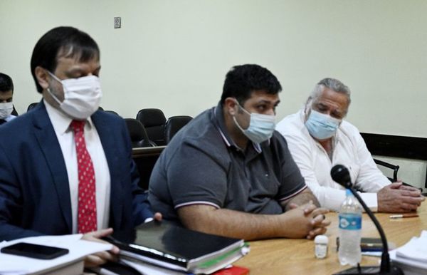 Sentencia a González Daher e hijo: Tribunal lleva más de 17 horas deliberando - Noticiero Paraguay