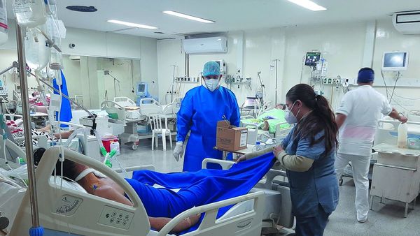 Hospital de Luque se quedó sin pacientes en terapia