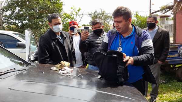 Movilizó a la Policía y a la Fiscalía al oponerse a que revisen su vehículo - La Clave